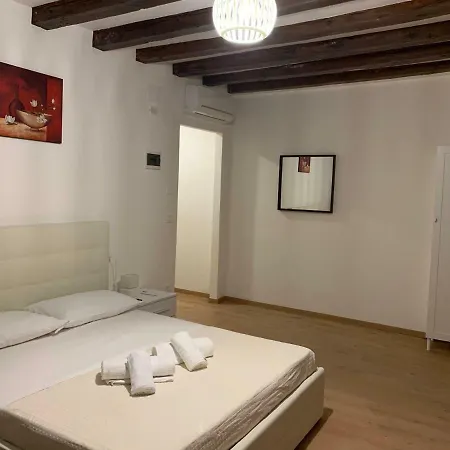 Gio'S Place S.Marco Penzion