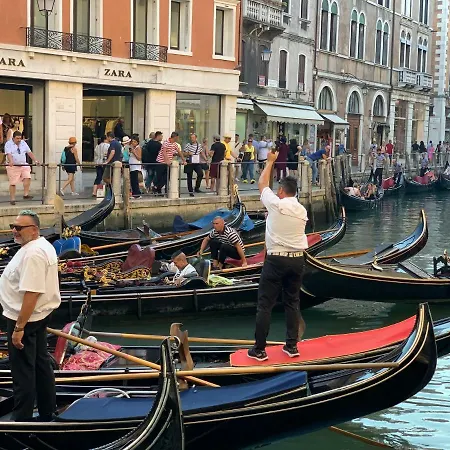 Gio'S Place S.Marco Venedig